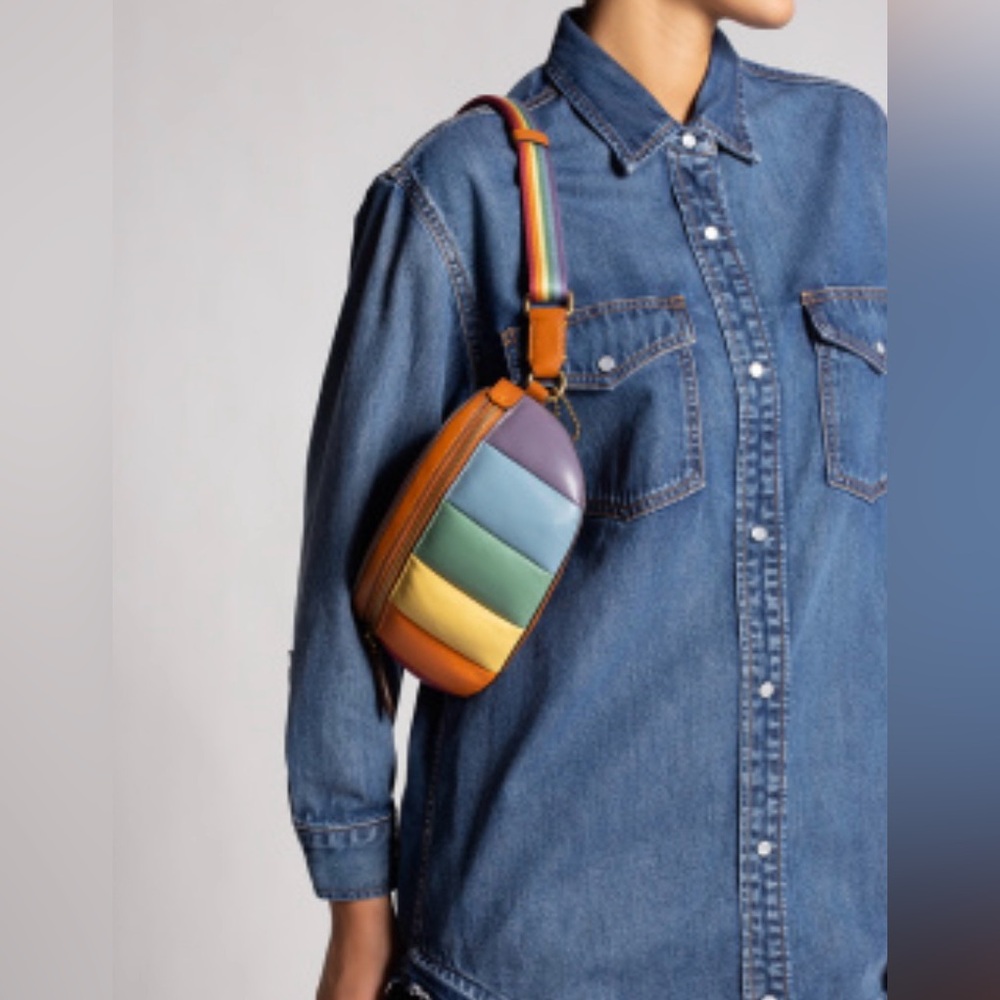 COACH Bethany Belt Bag With Rainbow Quilting NEW - Picture 3 of 16
